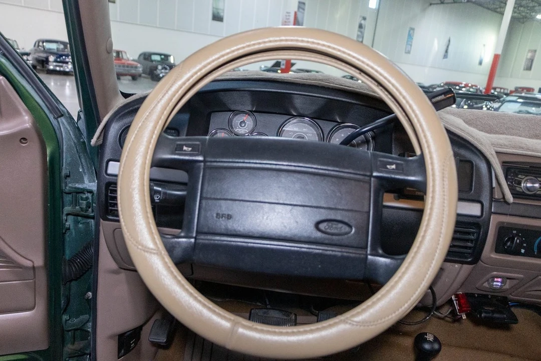 1995 Ford Bronco 5th Gen - Image 11 of 12