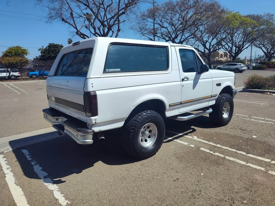 1995 Ford Bronco 5th Gen - Image 3 of 9