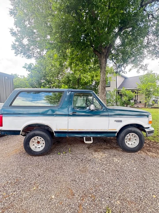 1995 Ford Bronco 5th Gen - Image 3 of 9