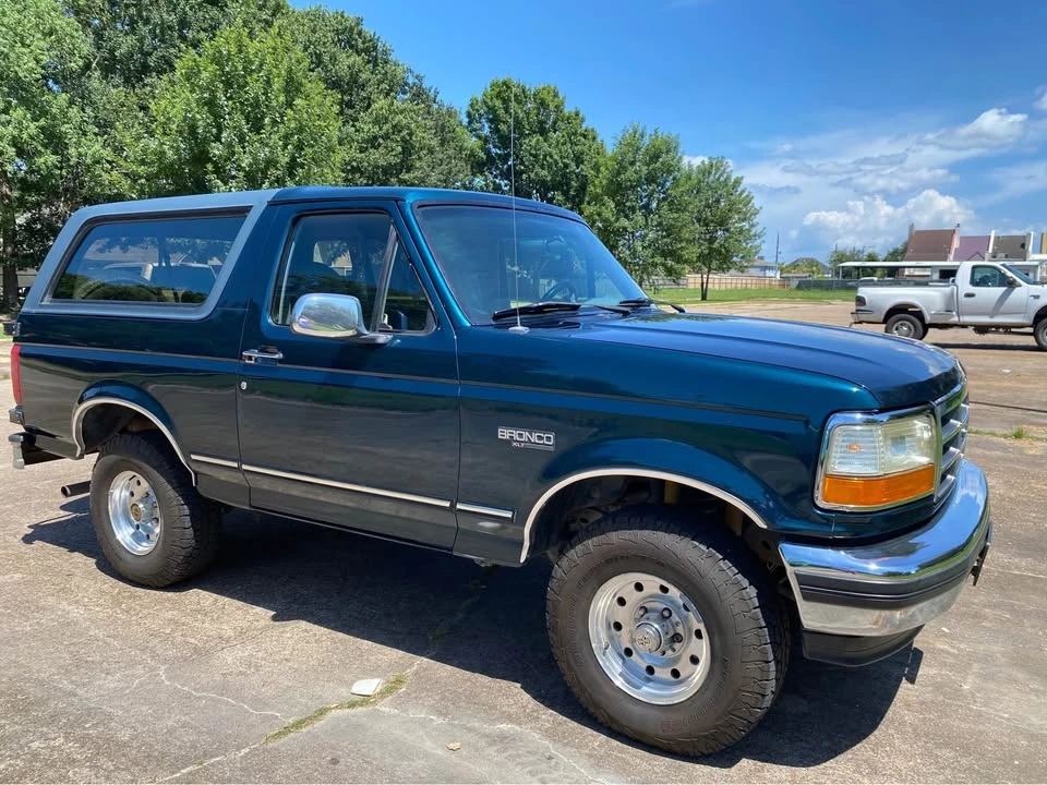 1995 Ford Bronco 5th Gen - Image 3 of 13