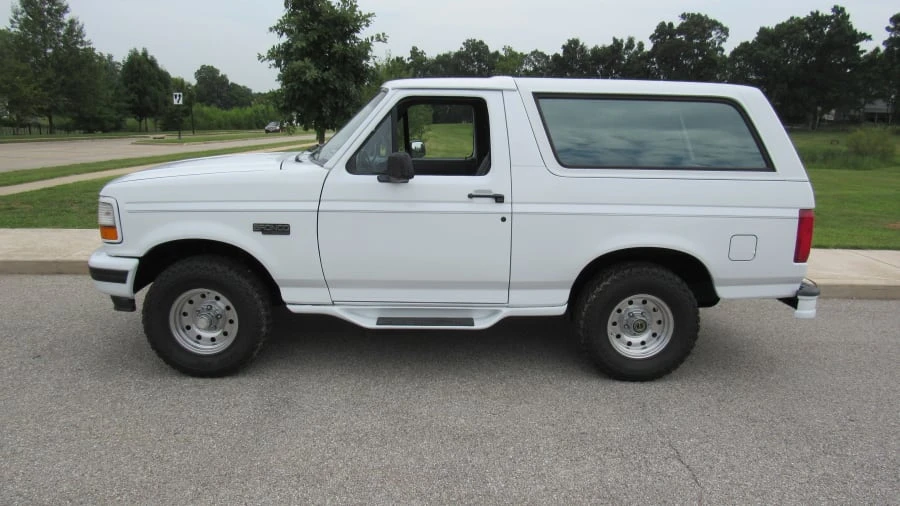1995 Ford Bronco 5th Gen - Image 2 of 7