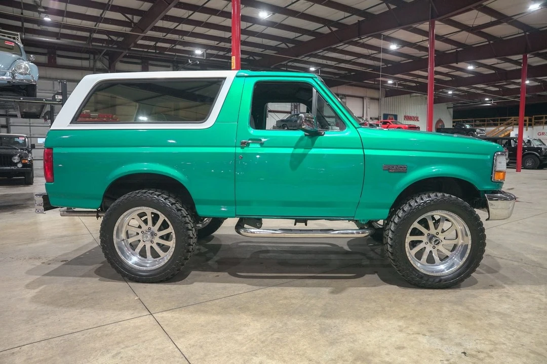 1995 Ford Bronco 5th Gen - Image 10 of 21