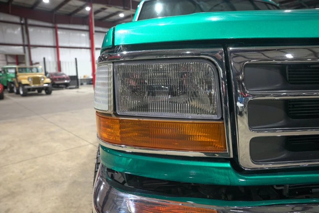 1995 Ford Bronco 5th Gen - Image 30 of 31