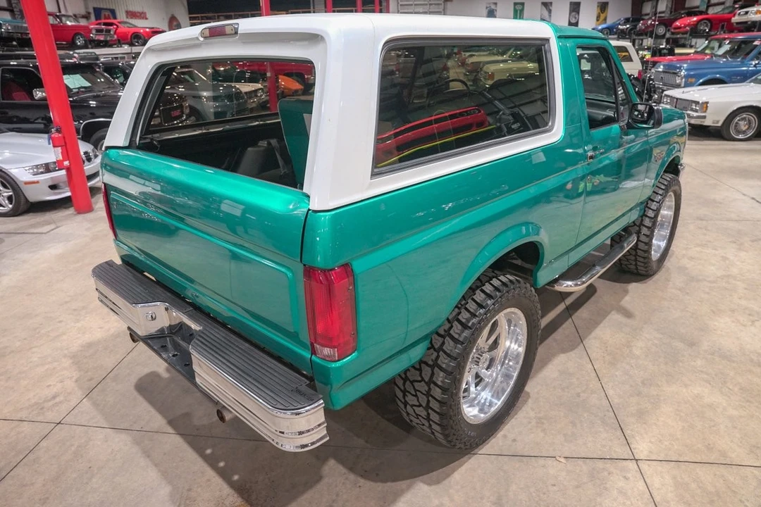 1995 Ford Bronco 5th Gen - Image 17 of 31