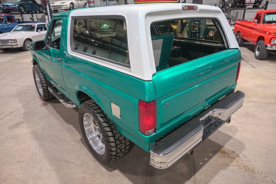1995 Ford Bronco 5th Gen - Image 16 of 21