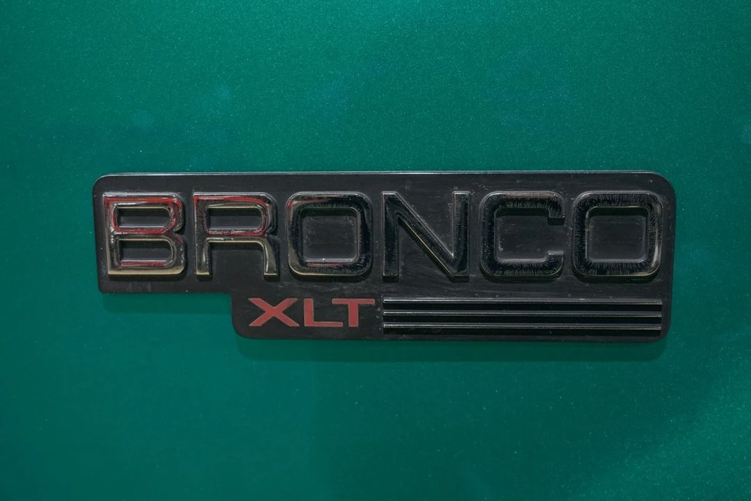 1995 Ford Bronco 5th Gen - Image 23 of 31