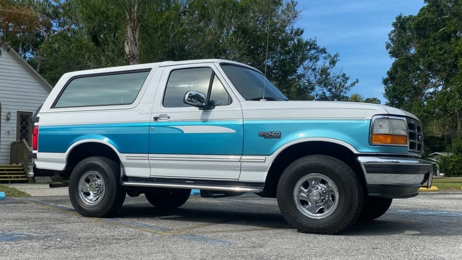 1995 Ford Bronco 5th Gen - Image 2 of 14