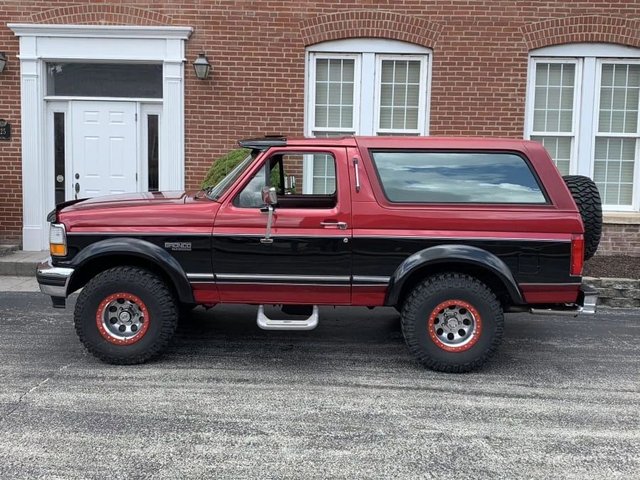 1995 Ford Bronco 5th Gen - Image 2 of 8