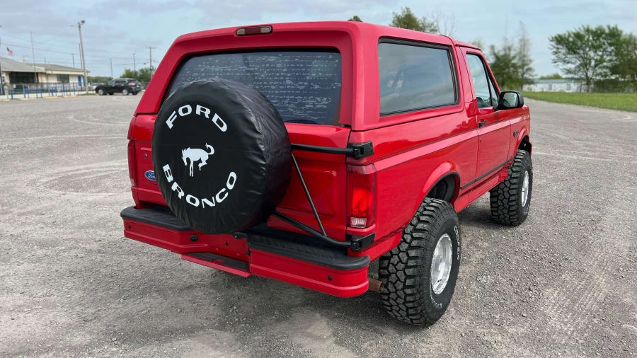 1995 Ford Bronco 5th Gen - Image 2 of 5