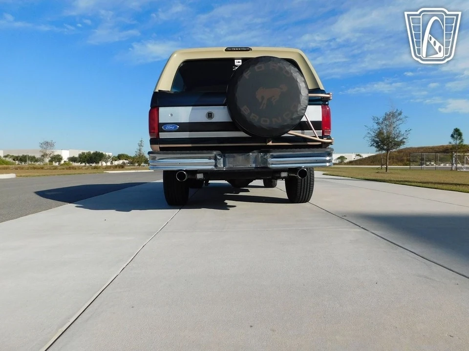 1995 Ford Bronco 5th Gen - Image 16 of 21