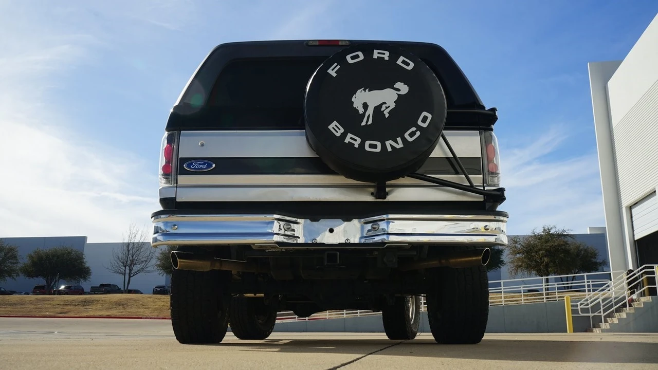 1995 Ford Bronco 5th Gen - Image 15 of 21