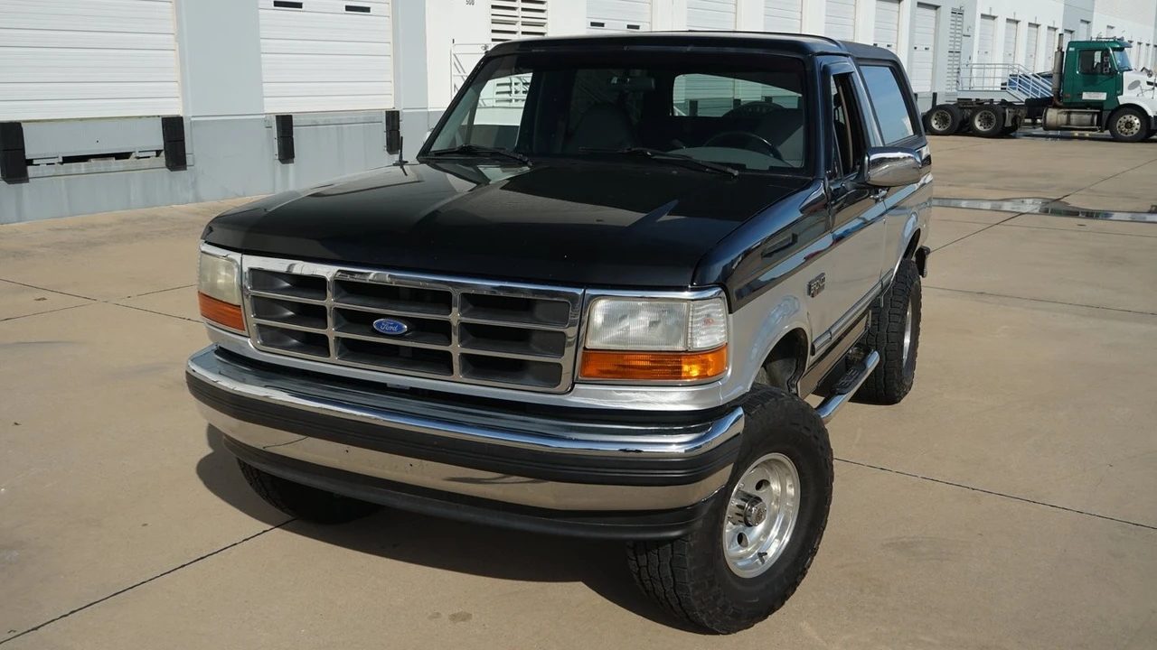 1995 Ford Bronco 5th Gen - Image 3 of 12