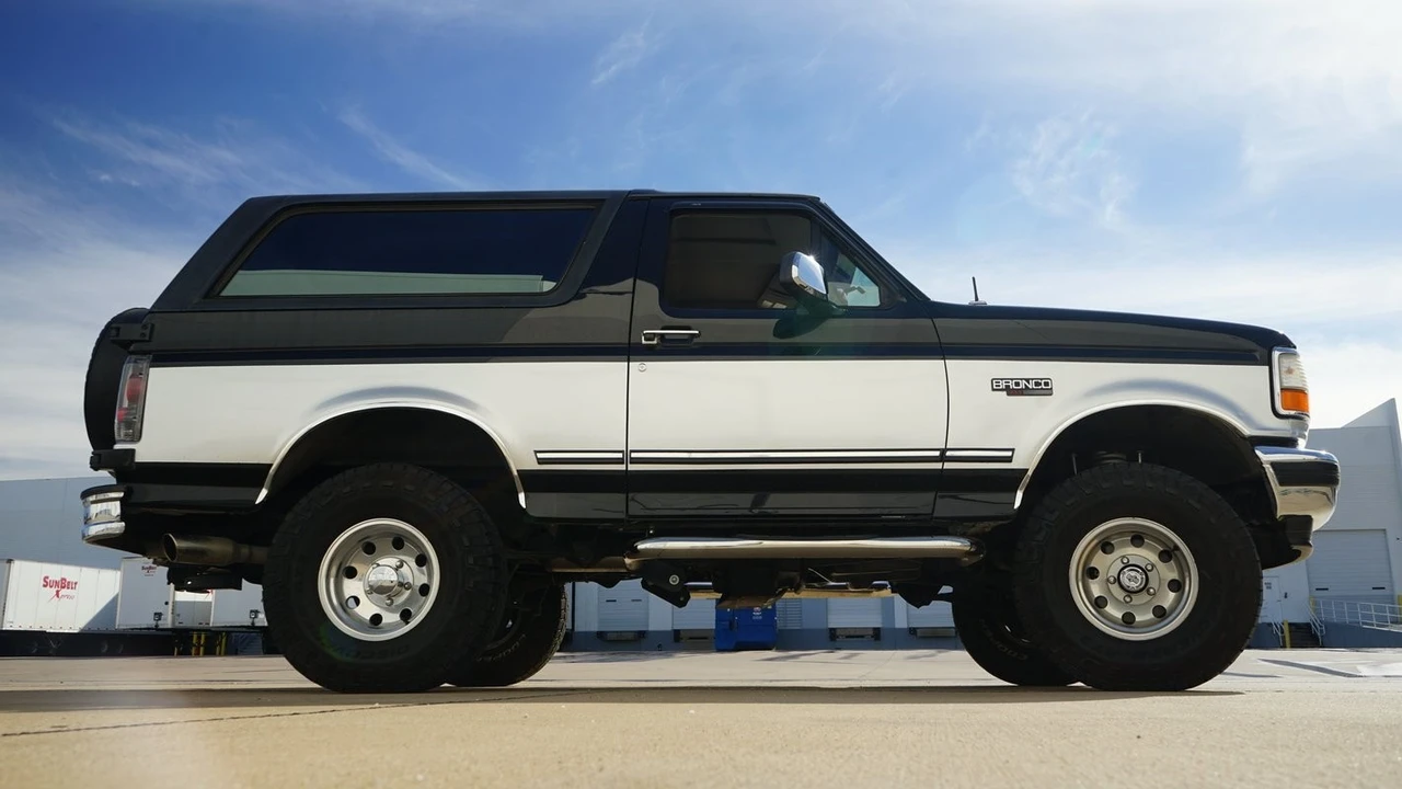 1995 Ford Bronco 5th Gen - Image 21 of 21