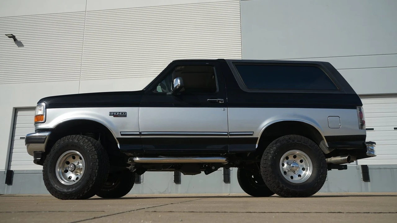 1995 Ford Bronco 5th Gen - Image 9 of 12