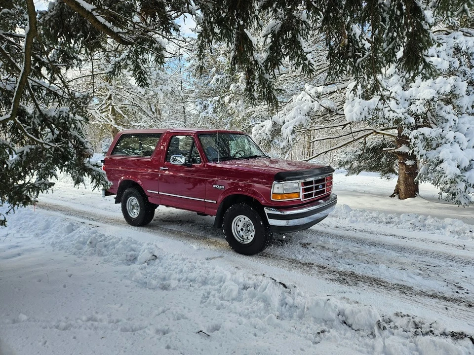 1995 Ford Bronco 5th Gen - Image 2 of 21