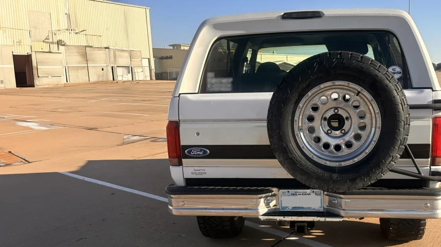 1995 Ford Bronco 5th Gen - Image 3 of 11