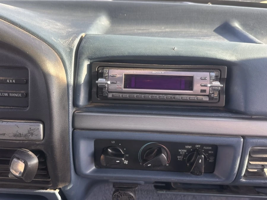 1995 Ford Bronco 5th Gen - Image 8 of 11