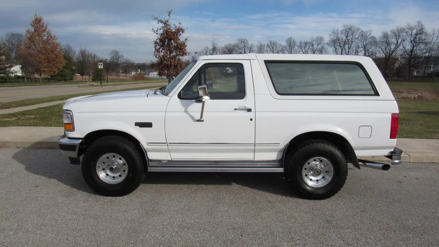 1995 Ford Bronco 5th Gen - Image 2 of 7