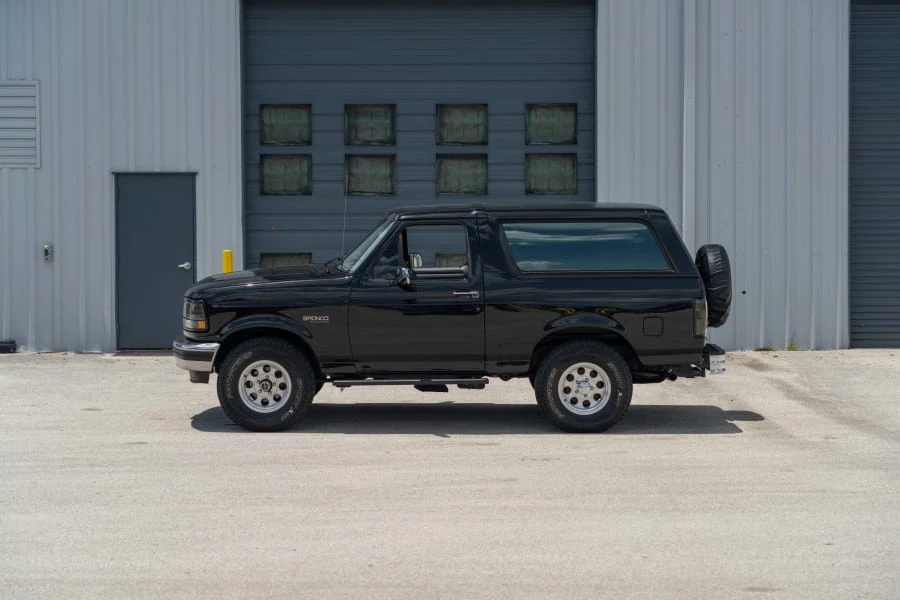 1995 Ford Bronco 5th Gen - Image 2 of 12