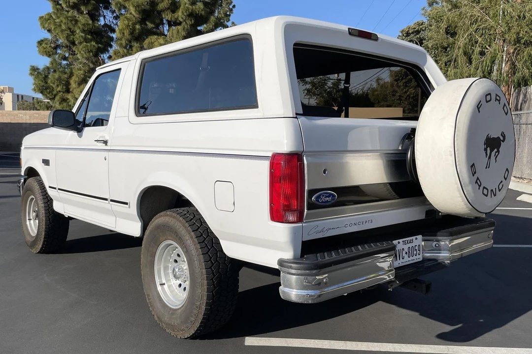 1995 Ford Bronco 5th Gen - Image 5 of 31