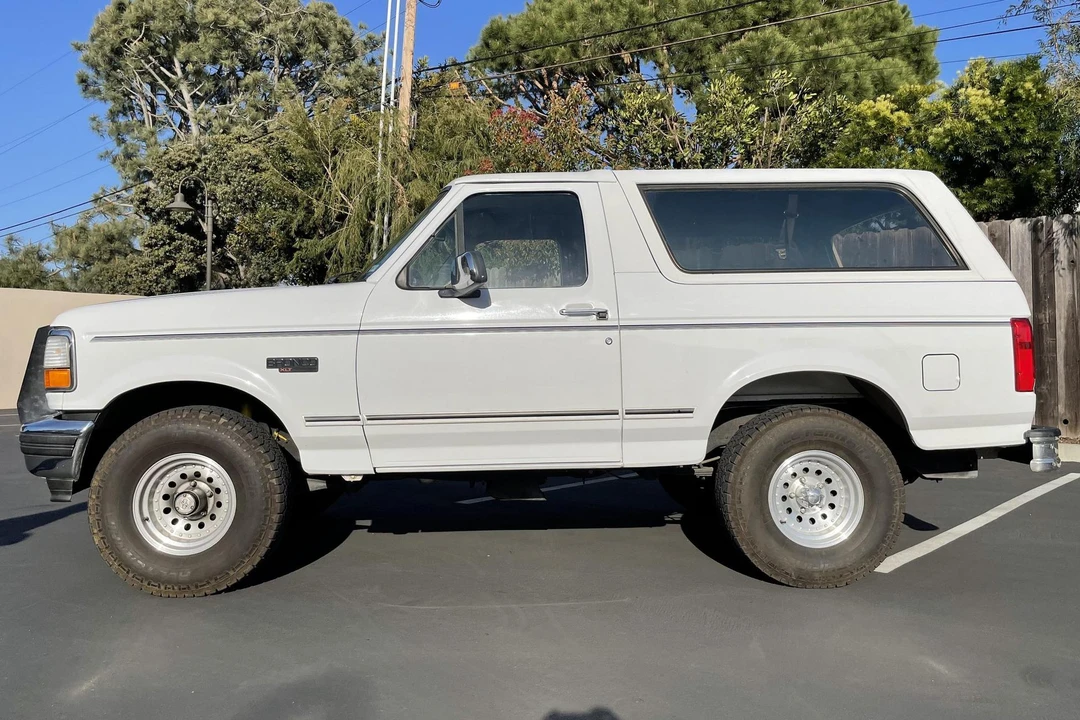 1995 Ford Bronco 5th Gen - Image 3 of 31
