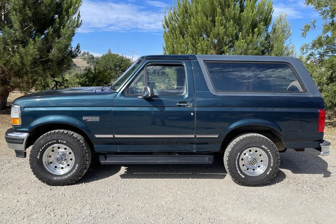 1995 Ford Bronco 5th Gen - Image 3 of 9