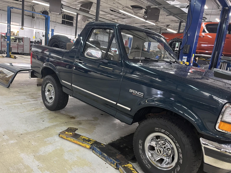 1995 Ford Bronco 5th Gen - Image 22 of 23
