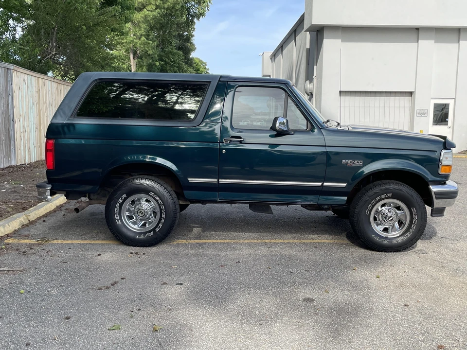 1995 Ford Bronco 5th Gen - Image 14 of 23