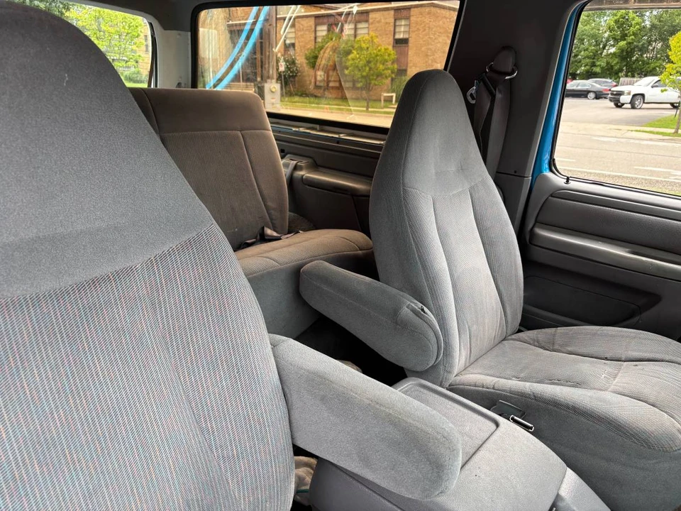 1995 Ford Bronco 5th Gen - Image 9 of 11