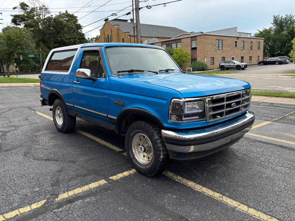 1995 Ford Bronco 5th Gen - Image 4 of 11