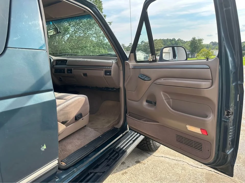 1995 Ford Bronco 5th Gen - Image 2 of 5