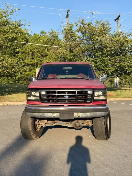1995 Ford Bronco 5th Gen - Image 2 of 13