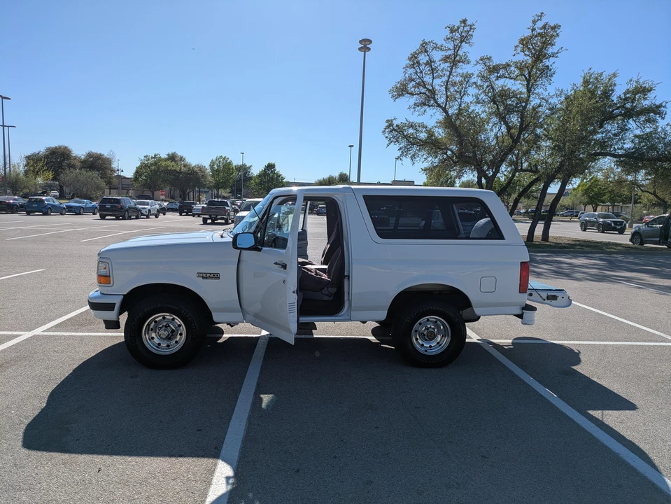 1995 Ford Bronco 5th Gen - Image 23 of 31