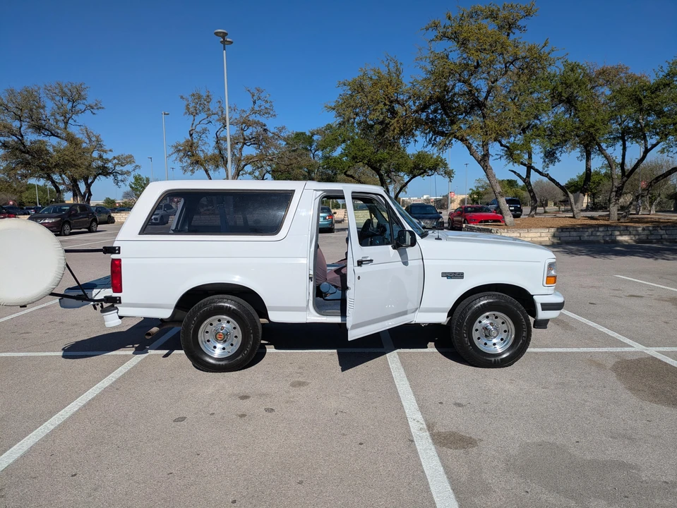 1995 Ford Bronco 5th Gen - Image 27 of 31