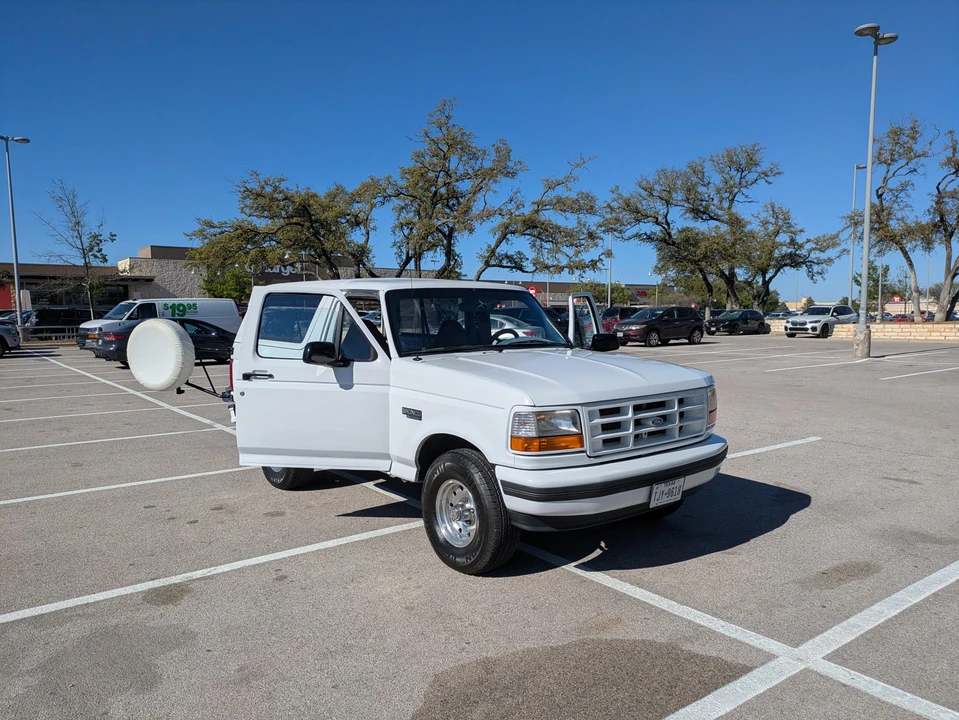 1995 Ford Bronco 5th Gen - Image 28 of 31