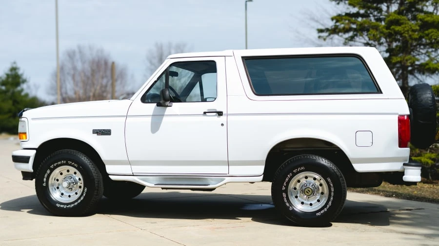 1995 Ford Bronco 5th Gen - Image 2 of 18
