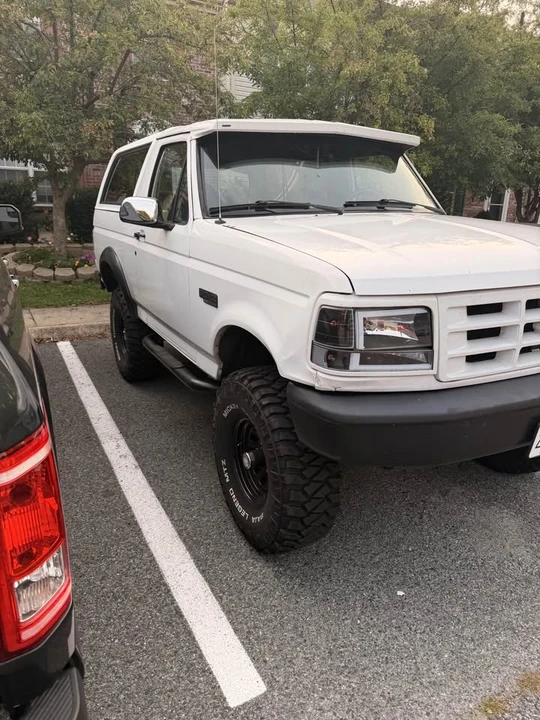 1995 Ford Bronco 5th Gen - Image 2 of 7
