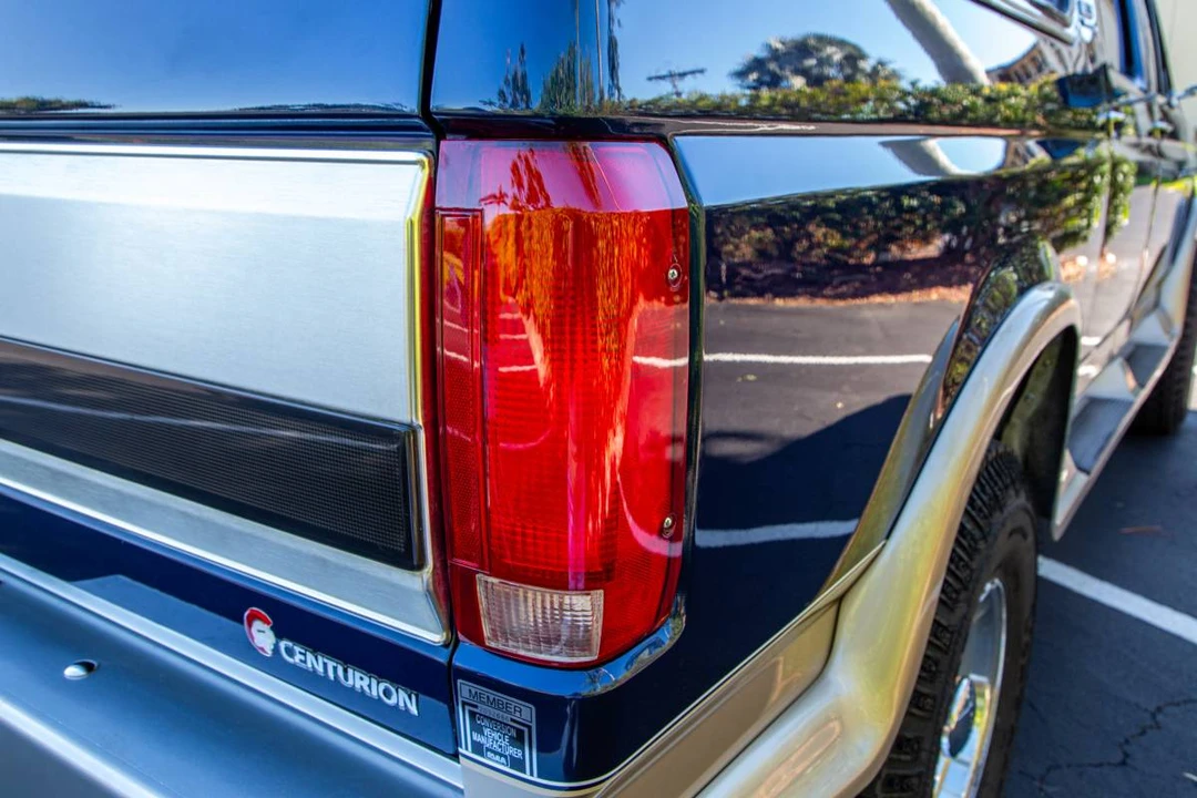 1995 Ford Bronco 5th Gen - Image 5 of 10