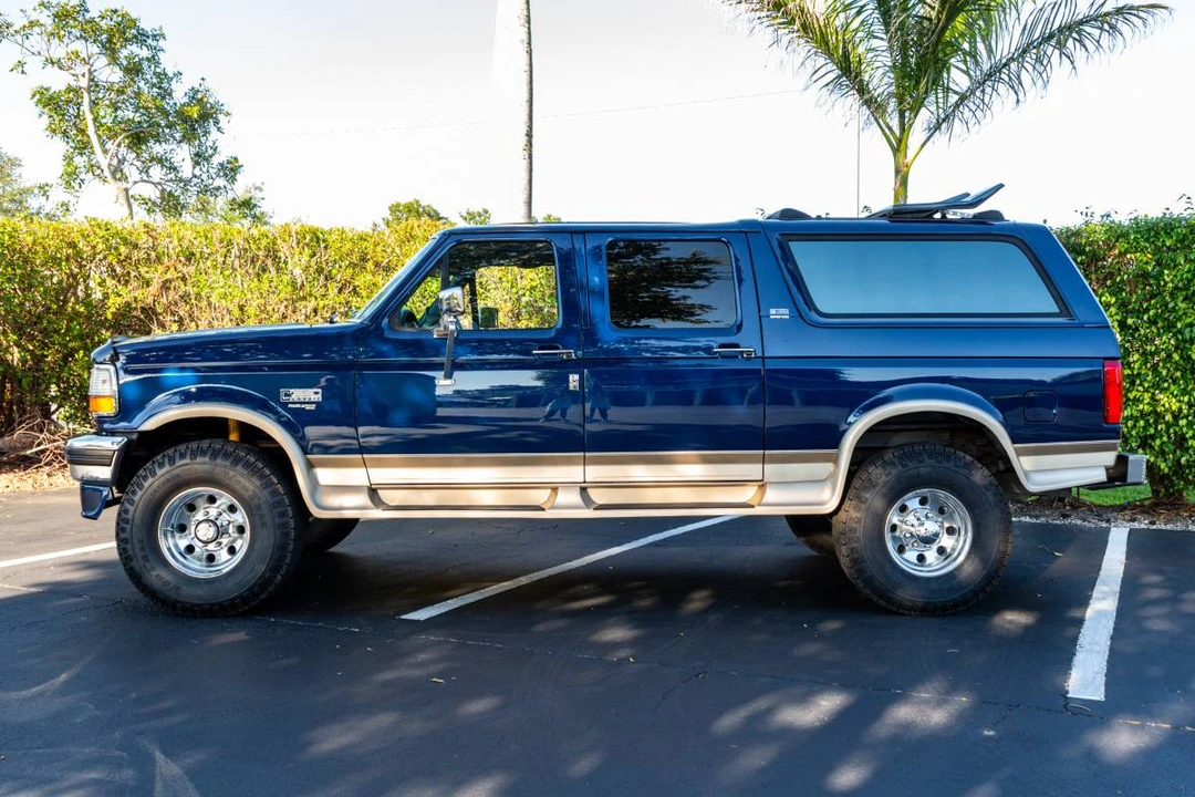 1995 Ford Bronco 5th Gen - Image 2 of 10