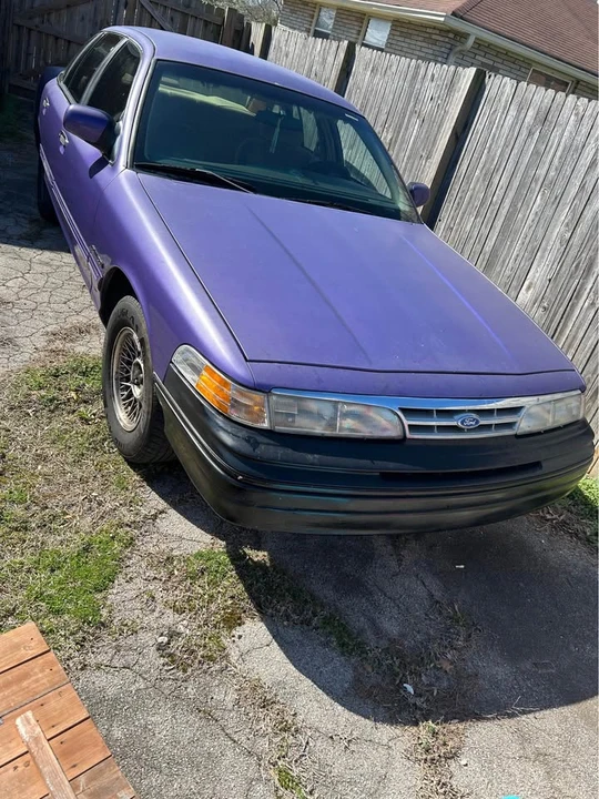 1995 Ford Crown Victoria - Image 2 of 4
