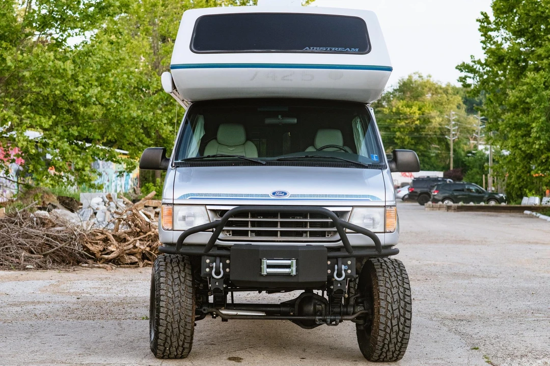 1995 Ford Econoline Van - Image 2 of 31