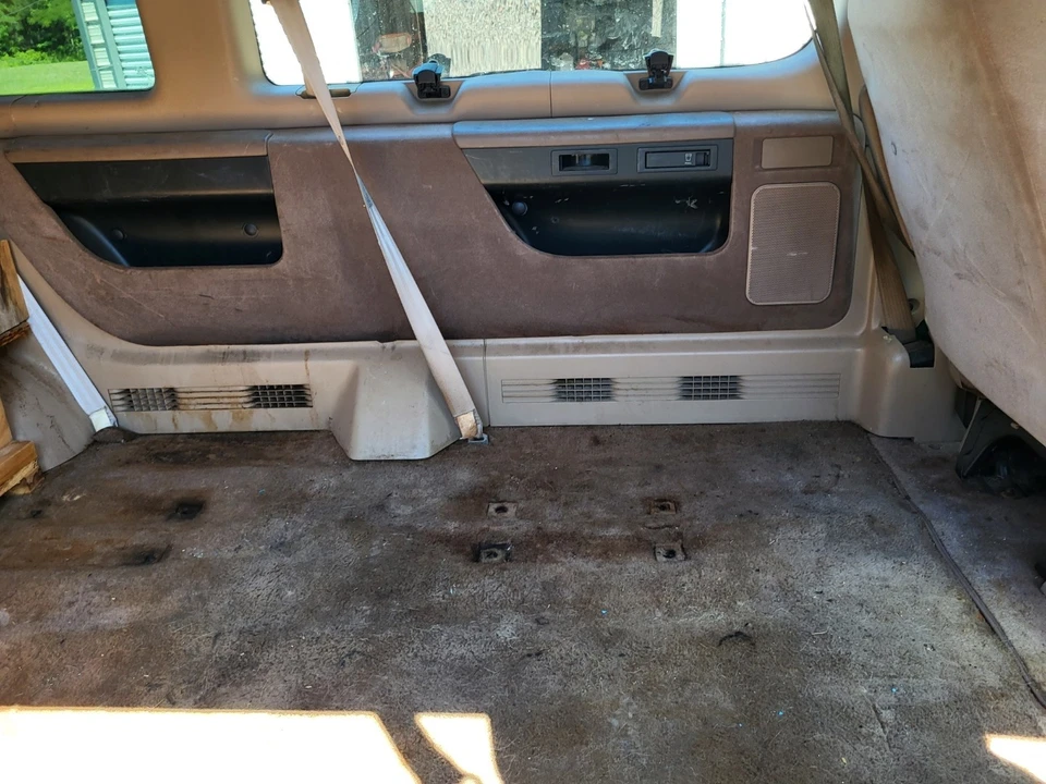1995 Ford Econoline Van - Image 13 of 14