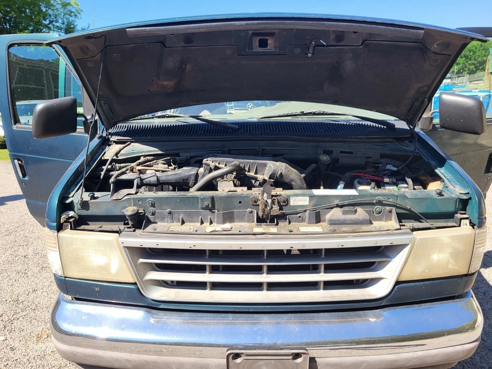 1995 Ford Econoline Van - Image 9 of 14
