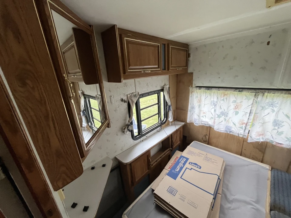 1995 Ford Econoline Van - Image 10 of 20