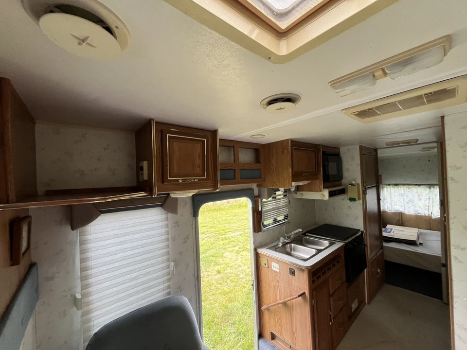 1995 Ford Econoline Van - Image 6 of 20