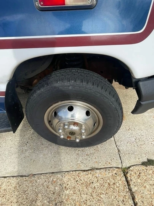 1995 Ford Econoline Van - Image 17 of 21