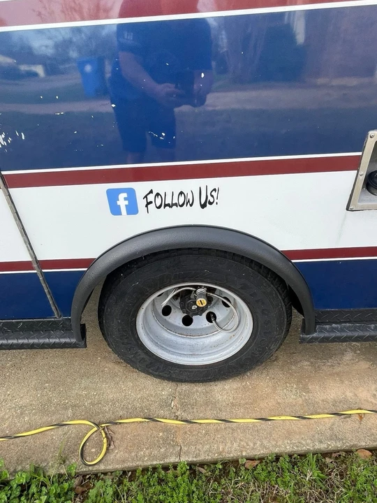 1995 Ford Econoline Van - Image 19 of 21