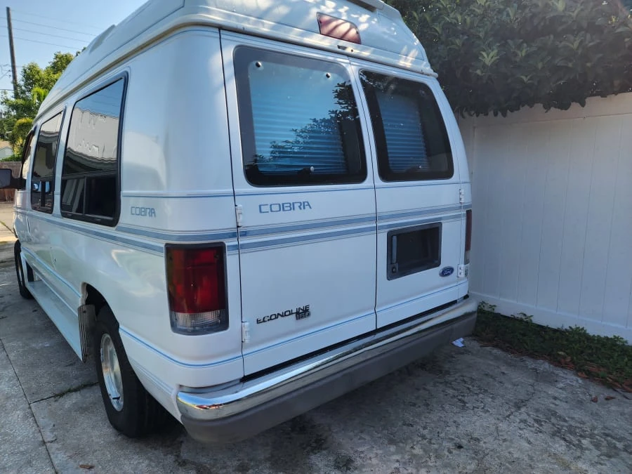 1995 Ford Econoline Van - Image 3 of 15