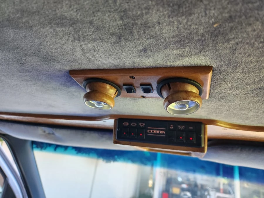 1995 Ford Econoline Van - Image 10 of 15