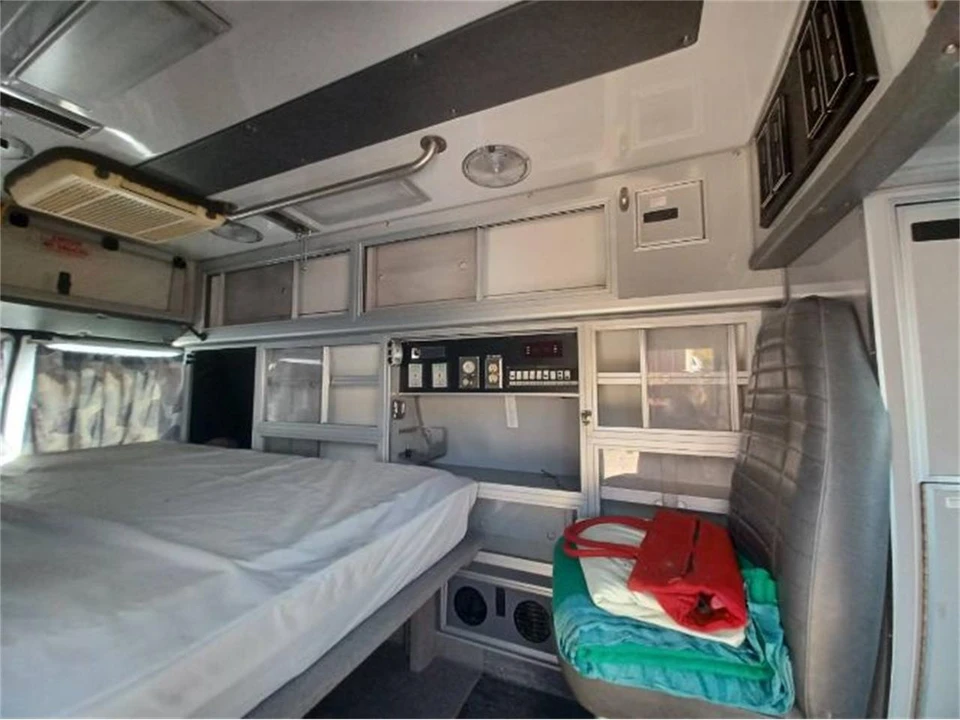 1995 Ford Econoline Van - Image 16 of 24